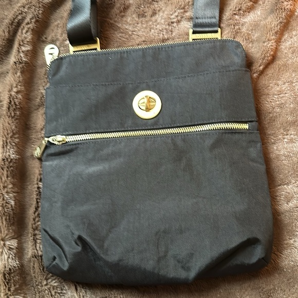 BAGGALLINI Black with Gold Crossbody Bag - Picture 1 of 11